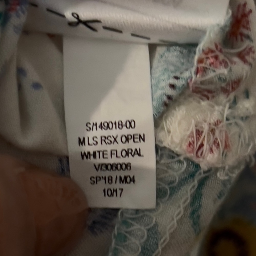 Old Navy Off-White Floral Boho V-neck Blouse - Picture 4 of 6